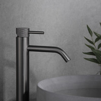 Wiesbaden Wiesbaden Ribbd XL Wastafelkraan - Opbouw - Hoog - Geborsteld Gunmetal