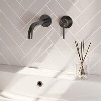 Brauer Brauer Gunmetal Carving Inbouw Wastafelmengkraan met Gebogen Uitloop & Rozetten - Model A1 - Geribbeld Hendel Rechts - PVD - PVD - Geborsteld Gunmetal