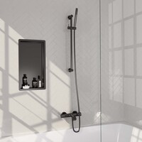 Brauer Brauer Gunmetal Carving Thermostatische Opbouw Badkraan met Omstel, Glijstang, Staafhanddouche & Doucheslang - Set 1 - Geribbeld Draaiknoppen - PVD - Geborsteld Gunmetal