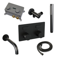Brauer Brauer Black Carving Thermostatische Inbouw Badkraan met Omstel, Uitloop, Drukknoppen, Wandhouder met Wateruitlaat, Staafhanddouche & Doucheslang - Set 3 - Geribbeld Draaiknoppen - Mat Zwart