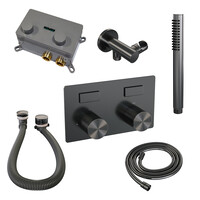 Brauer Brauer Gunmetal Carving Thermostatische Inbouw Badkraan met Omstel, Badvulcombinatie, Drukknoppen, Wandhouder met Wateruitlaat, Staafhanddouche & Doucheslang - Set 3 - Geribbeld Draaiknoppen - PVD - Geborsteld Gunmetal