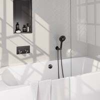Brauer Brauer Gunmetal Carving Thermostatische Inbouw Badkraan met Omstel, Badvulcombinatie, Drukknoppen, Wandhouder met Wateruitlaat, 3-Standen Handdouche & Doucheslang - Set 4 - Geribbeld Draaiknoppen - PVD - Geborsteld Gunmetal