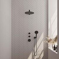 Brauer Brauer Black Carving Regendoucheset: Thermostatische Inbouwkraan met Stopkranen, Rechte Wandarm, Douchekop 30cm, Wandhouder met Wateruitlaat, 3-Standen Handdouche & Doucheslang - Set 8 - Geribbeld Draaiknoppen - Mat Zwart