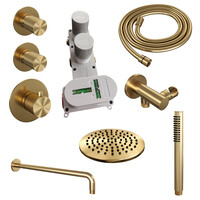 Brauer Brauer Gold Carving Regendoucheset: Thermostatische Inbouwkraan met Stopkranen, Gebogen Wandarm, Douchekop 20cm, Wandhouder met Wateruitlaat, Staafhanddouche & Doucheslang - Set 3 - Geribbeld Draaiknoppen - PVD - Geborsteld Goud
