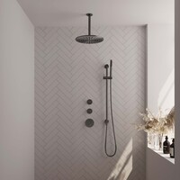 Brauer Brauer Gunmetal Carving Regendoucheset: Thermostatische Inbouwkraan met Stopkranen, Plafondarm, Douchekop 30cm, Glijstang met Wateruitlaat, Staafhanddouche & Doucheslang - Set 18 - Geribbeld Draaiknoppen - PVD - Geborsteld Gunmetal