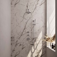 Brauer Brauer Chrome Carving Regendoucheset: Thermostatische Inbouwkraan met Stopkranen, Rechte Wandarm, Douchekop 20cm, Glijstang met Wateruitlaat, Staafhanddouche & Doucheslang - Set 13 - Geribbeld Draaiknoppen - Chroom