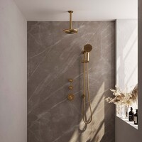 Brauer Brauer Gold Carving Regendoucheset: Thermostatische Inbouwkraan met Stopkranen, Plafondarm, Douchekop 20cm, Glijstang met Wateruitlaat, 3-Standen Handdouche & Doucheslang - Set 23 - Geribbeld Draaiknoppen - PVD - Geborsteld Goud