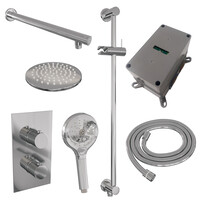Brauer Brauer Chrome Carving Regendoucheset: Thermostatische Inbouwkraan met 3-Weg Omstel, Rechte Wandarm, Douchekop 20cm, Glijstang met Wateruitlaat, 3-Standen Handdouche & Doucheslang - Set 43 - Geribbeld Draaiknoppen - Chroom
