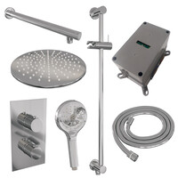 Brauer Brauer Chrome Carving Regendoucheset: Thermostatische Inbouwkraan met 3-Weg Omstel, Rechte Wandarm, Douchekop 30cm, Glijstang met Wateruitlaat, 3-Standen Handdouche & Doucheslang - Set 44 - Geribbeld Draaiknoppen - Chroom