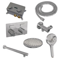 Brauer Brauer Chrome Carving Regendoucheset: Thermostatische Inbouwkraan met Drukknoppen, Rechte Wandarm, Douchekop 20cm, Wandhouder met Wateruitlaat, 3-Standen Handdouche & Doucheslang - Set 55 - Geribbeld Draaiknoppen - Chroom