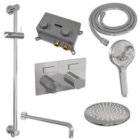 Brauer Brauer Chrome Carving Regendoucheset: Thermostatische Inbouwkraan met Drukknoppen, Gebogen Wandarm, Douchekop 20cm, Glijstang met Wateruitlaat, 3-Standen Handdouche & Doucheslang - Set 69 - Geribbeld Draaiknoppen - Chroom