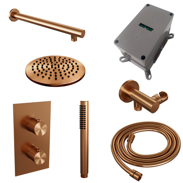 Brauer Brauer Copper Carving Regendoucheset: Thermostatische Inbouwkraan met 3-Weg Omstel, Rechte Wandarm, Douchekop 20cm, Wandhouder met Wateruitlaat, Staafhanddouche & Doucheslang - Set 25 - Geribbeld Draaiknoppen - PVD - Geborsteld Koper