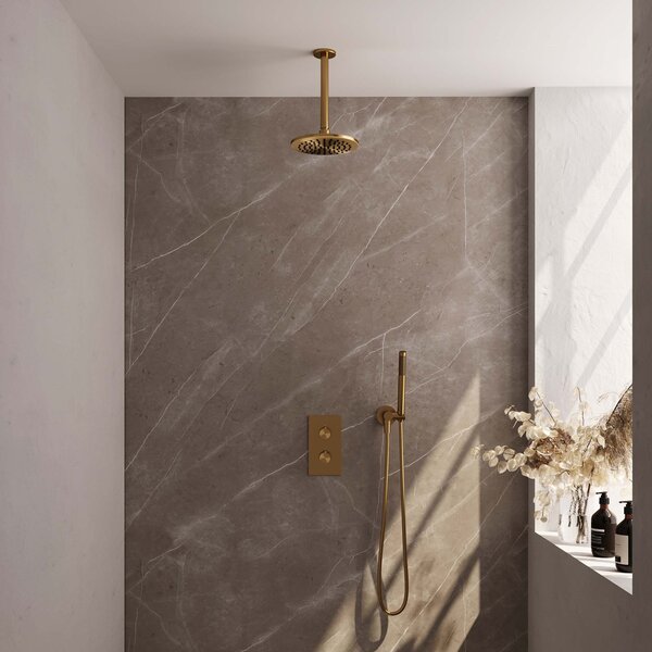 Brauer Brauer Gold Carving Regendoucheset: Thermostatische Inbouwkraan met 3-Weg Omstel, Plafondarm, Douchekop 20cm, Wandhouder met Wateruitlaat, Staafhanddouche & Doucheslang - Set 29 - Geribbeld Draaiknoppen - PVD - Geborsteld Goud