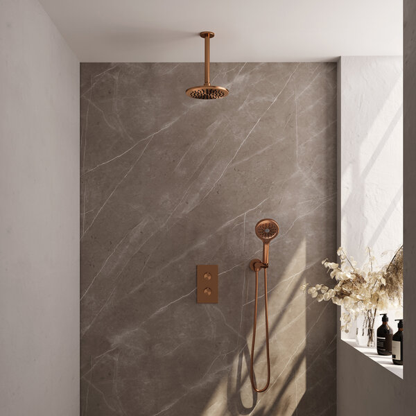 Brauer Brauer Copper Carving Regendoucheset: Thermostatische Inbouwkraan met 3-Weg Omstel, Plafondarm, Douchekop 20cm, Wandhouder met Wateruitlaat, 3-Standen Handdouche & Doucheslang - Set 35 - Geribbeld Draaiknoppen - PVD - Geborsteld Koper