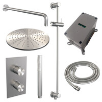 Brauer Brauer Brushed Carving Regendoucheset: Thermostatische Inbouwkraan met 3-Weg Omstel, Gebogen Wandarm, Douchekop 30cm, Glijstang met Wateruitlaat, Staafhanddouche & Doucheslang - Set 40 - Geribbeld Draaiknoppen - PVD - Geborsteld RVS