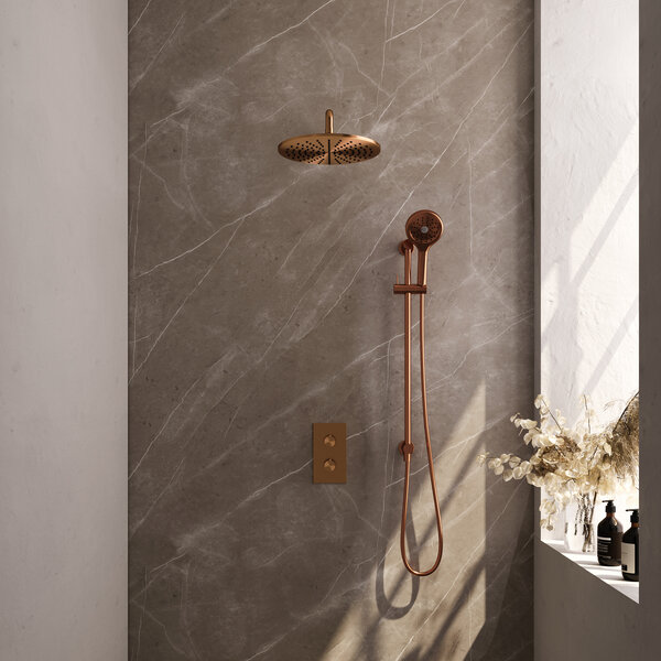Brauer Brauer Copper Carving Regendoucheset: Thermostatische Inbouwkraan met 3-Weg Omstel, Gebogen Wandarm, Douchekop 30cm, Glijstang met Wateruitlaat, 3-Standen Handdouche & Doucheslang - Set 46 - Geribbeld Draaiknoppen - PVD - Geborsteld Koper