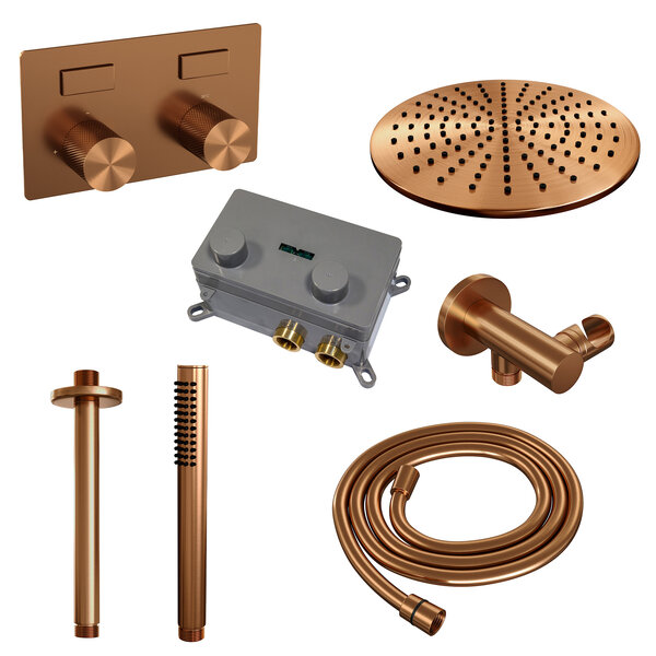 Brauer Brauer Copper Carving Regendoucheset: Thermostatische Inbouwkraan met Drukknoppen, Plafondarm, Douchekop 30cm, Wandhouder met Wateruitlaat, Staafhanddouche & Doucheslang - Set 54 - Geribbeld Draaiknoppen - PVD - Geborsteld Koper