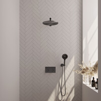 Brauer Brauer Gunmetal Carving Regendoucheset: Thermostatische Inbouwkraan met Drukknoppen, Rechte Wandarm, Douchekop 30cm, Wandhouder met Wateruitlaat, 3-Standen Handdouche & Doucheslang - Set 56 - Geribbeld Draaiknoppen - PVD - Geborsteld Gunmetal