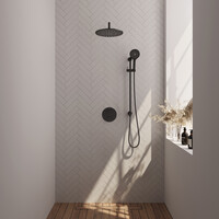 Brauer Brauer Black Edition Regendoucheset: Thermostatische Inbouwkraan met 3-Weg Omstel, Gebogen Wandarm, Douchekop 30cm, Geintegreerde Glijstang, 3-Standen Handdouche & Doucheslang - Set 94 - Draaiknoppen - Mat Zwart