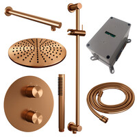 Brauer Brauer Copper Edition Regendoucheset: Thermostatische Inbouwkraan met 3-Weg Omstel, Rechte Wandarm, Douchekop Ø30cm, Geintegreerde Glijstang, Staafhanddouche & Doucheslang - Set 86 - Draaiknoppen - Geborsteld Koper