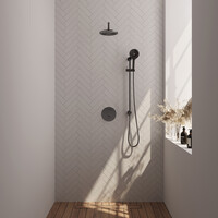 Brauer Brauer Gunmetal Edition Regendoucheset: Thermostatische Inbouwkraan met 3-Weg Omstel, Gebogen Wandarm, Douchekop 20cm, Geintegreerde Glijstang, 3-Standen Handdouche & Doucheslang - Set 93 - Draaiknoppen - Geborsteld Gunmetal