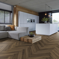 Floorlife Floorlife YUP Herringbone Klik PVC Visgraat Vloer met Geïntegreerde Ondervloer - Warm Brown