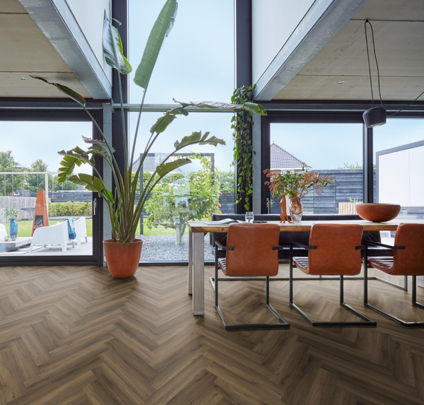 Floorlife Floorlife YUP Herringbone Klik PVC Visgraat Vloer met Geïntegreerde Ondervloer - Warm Brown
