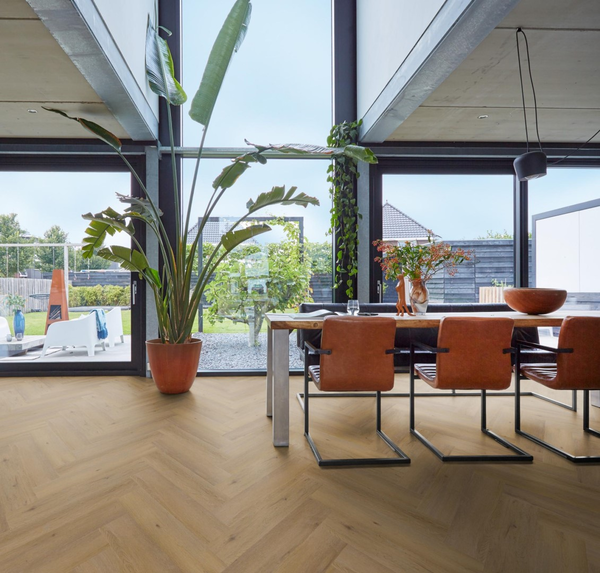 Floorlife Floorlife YUP Leyton Klik PVC Visgraat Vloer met Geïntegreerde Ondervloer - Dark Oak