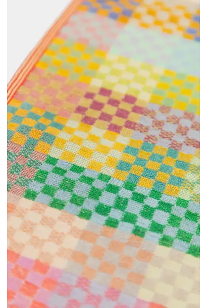 #56  checkered check kitchen towel