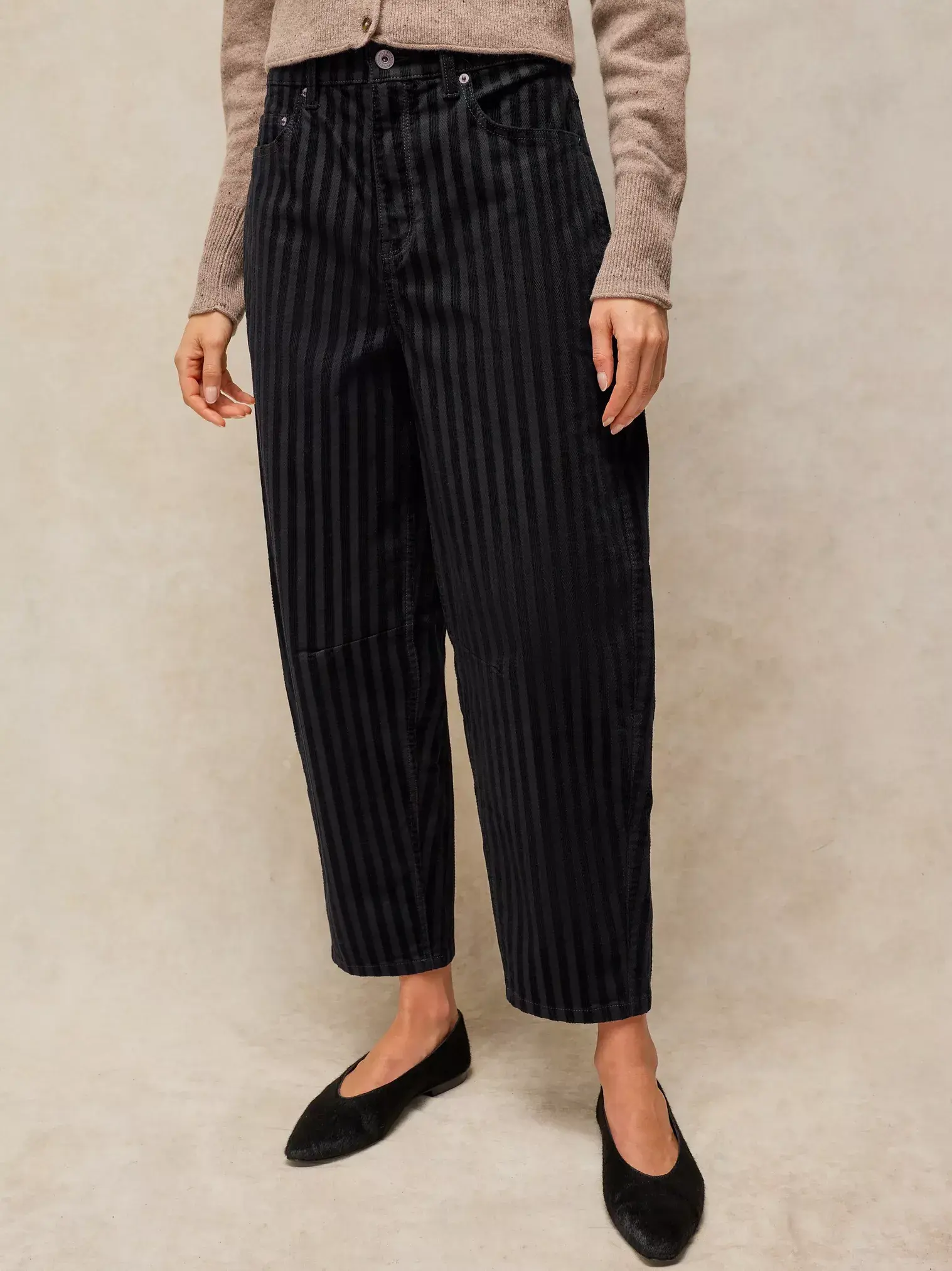 White Stuff Aubrey Barrel Cord Broek Charcoalgrijs-4