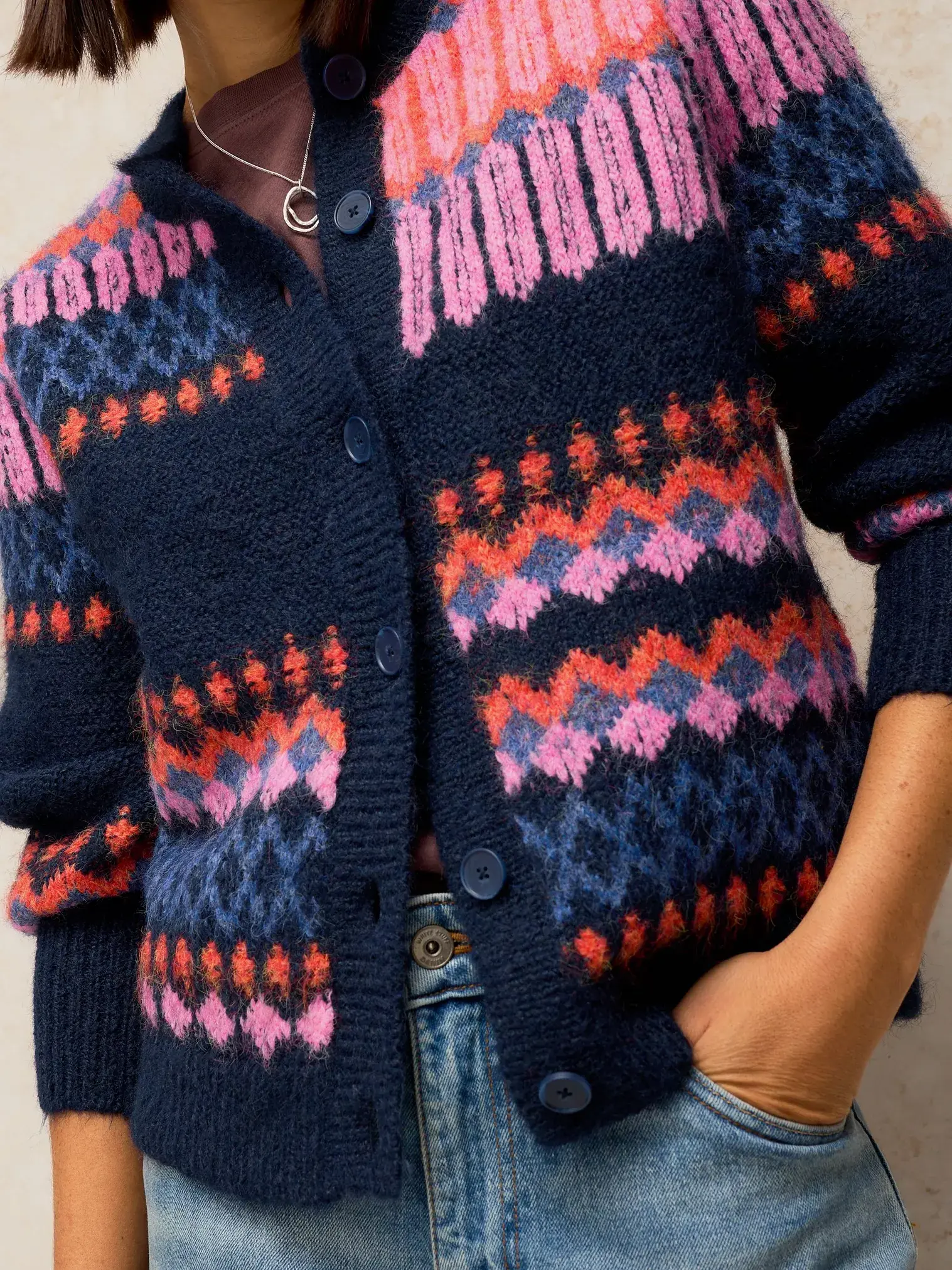 White Stuff Kelly Fluffy Vest Navy Multi | Damesvest-2