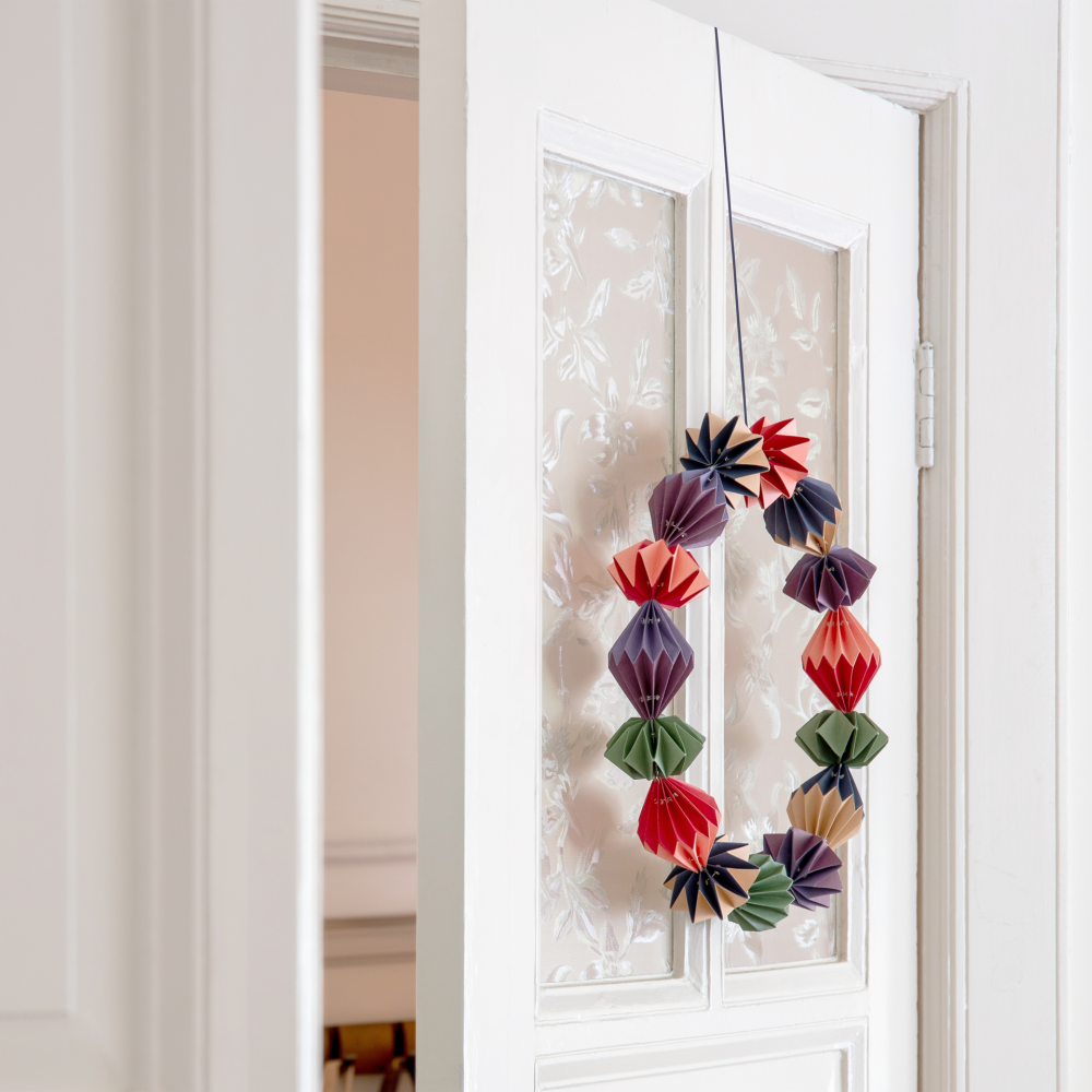 paper wreath 'grace'-3