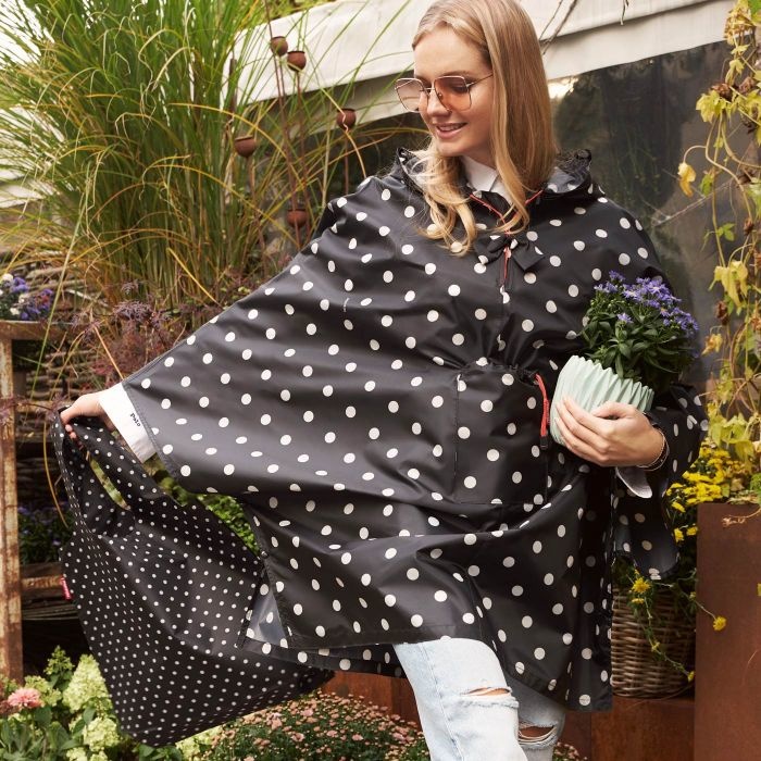 Reisenthel poncho in a handy bag