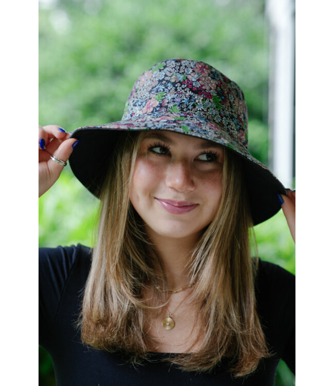 Rainraps Rainraps Raincap Black and Floral