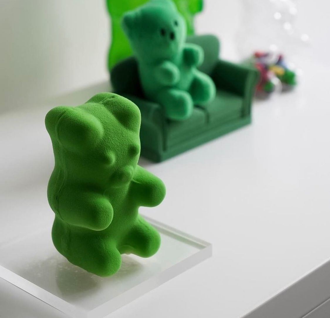 FORMART Demonstration - A bakery uses vacuum forming to make little bear French dessert