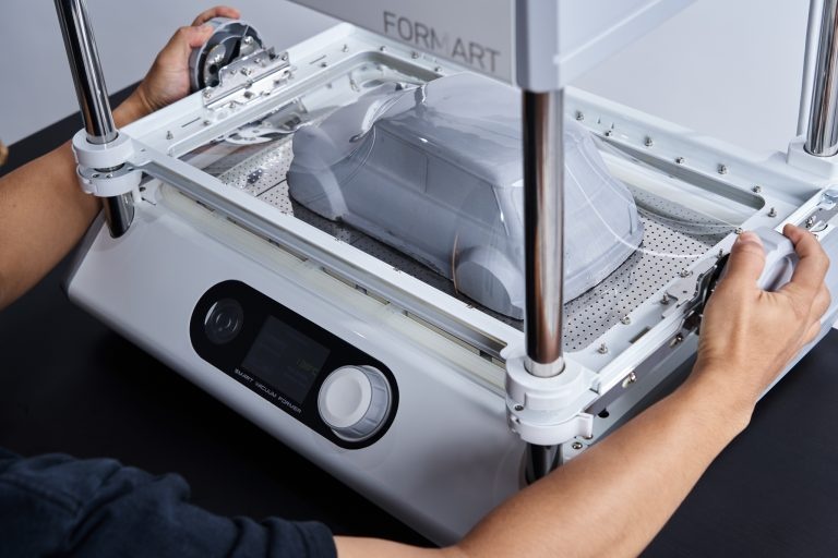 MY YARD FORMART desktop vacuum former creates a vacuum around the mould and pulls the heated PET sheet in, forming a shell around the mould