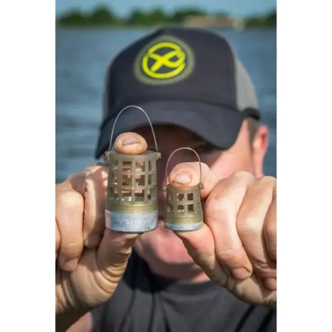 matrix plastic bottom weighted feeder