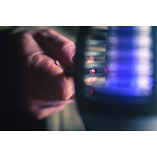 trakker remote bug blaster