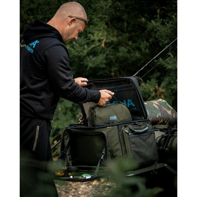 aqua front barrow bag