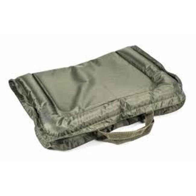 elite beanie carp mat