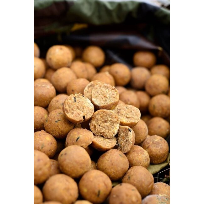 CC Moore live system shelf life boilies 5kg