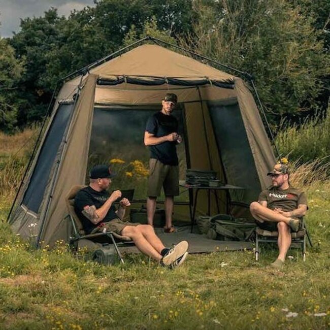trakker gazebo standaard
