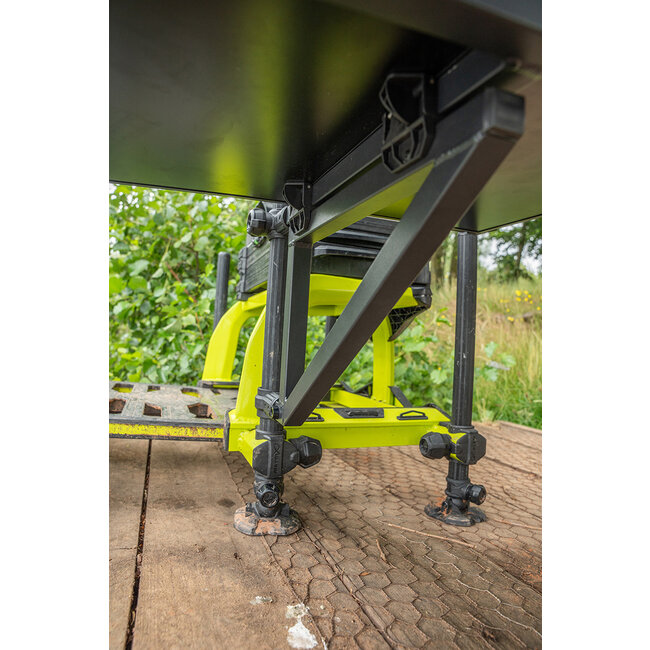 matrix pro rigid feeder tray