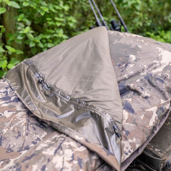 nash indulgence waterproof bedchair cover camo