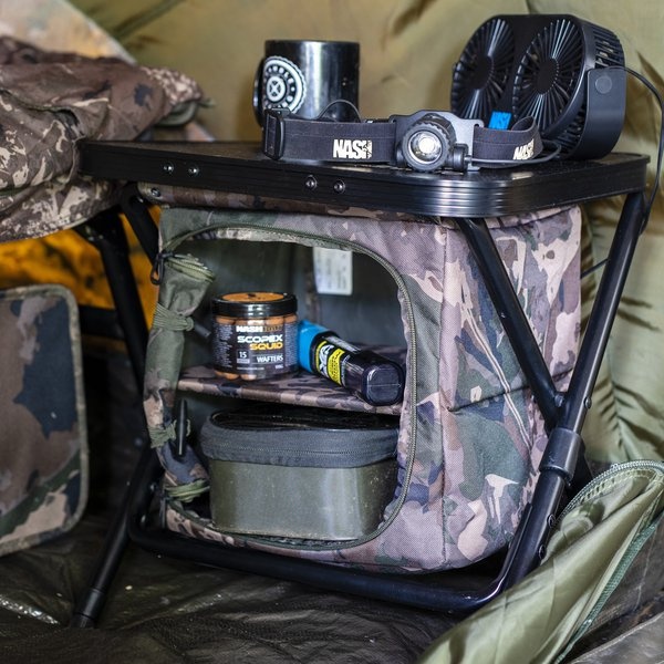 Nash Bank Life Bedside Station Camo...Uiteraard bij HARECO HENGELSPORT ...