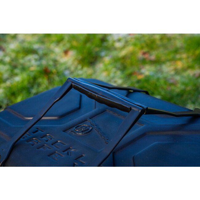 preston hardcase tackle safe xl