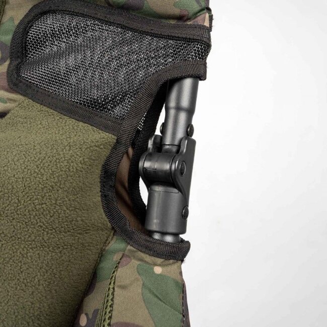 trakker levelite longback recliner camo