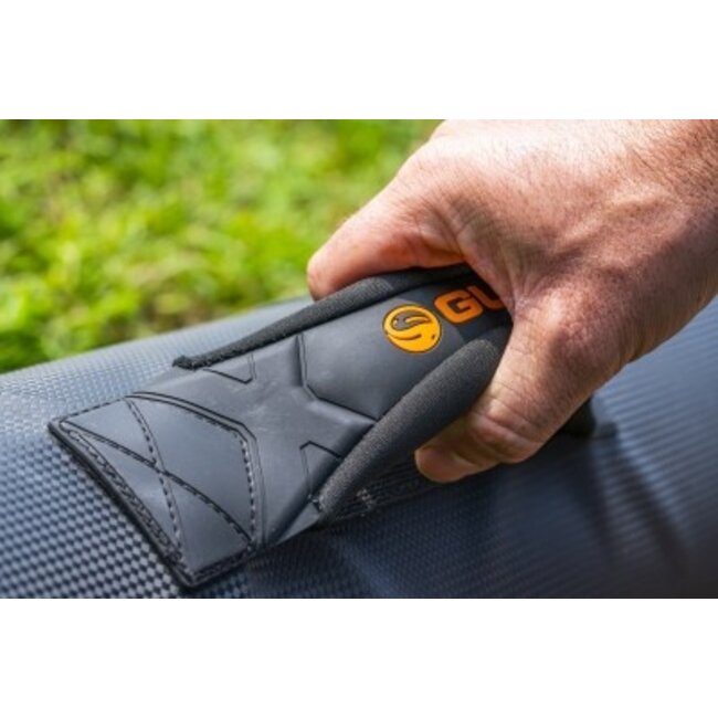 guru fusion four rod holder