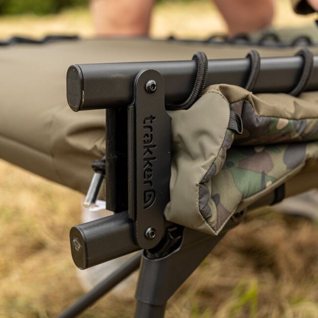 trakker rlx 6 leg bed