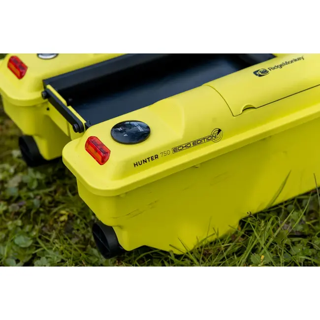 Ridgemonkey hunter 750 hi-viz bait boat model 2026